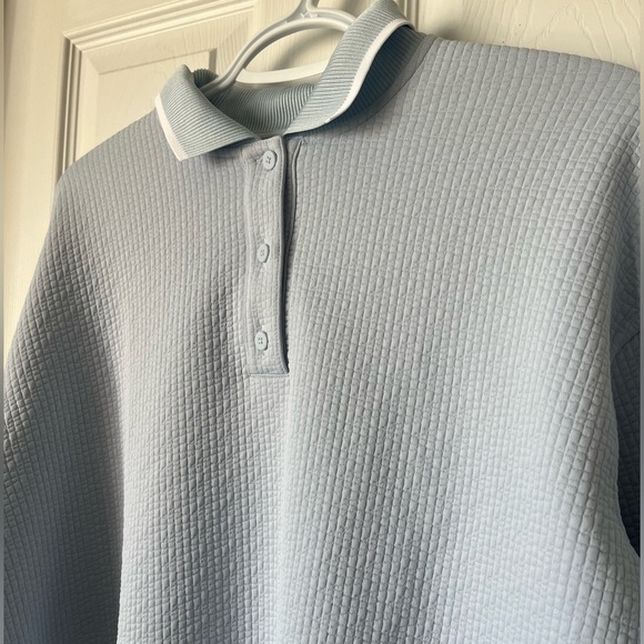 Women’s Lululemon Textured Long-Sleeve Polo Shirt | Size 2 - Picture 5 of 9